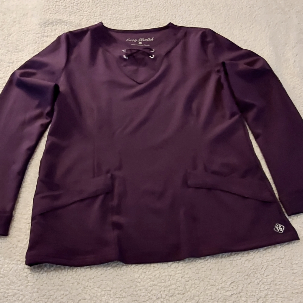 🌺 NEW Easy Stretch Long Sleeved Scrub Top - Picture 6 of 8